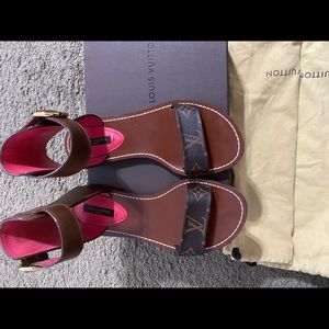 Louis Vuitton Womens Ocean Drive Sandal